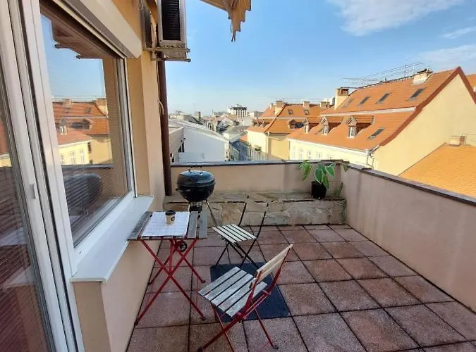 Apartamento Near Bus Station With The Self-check-in Bratislava